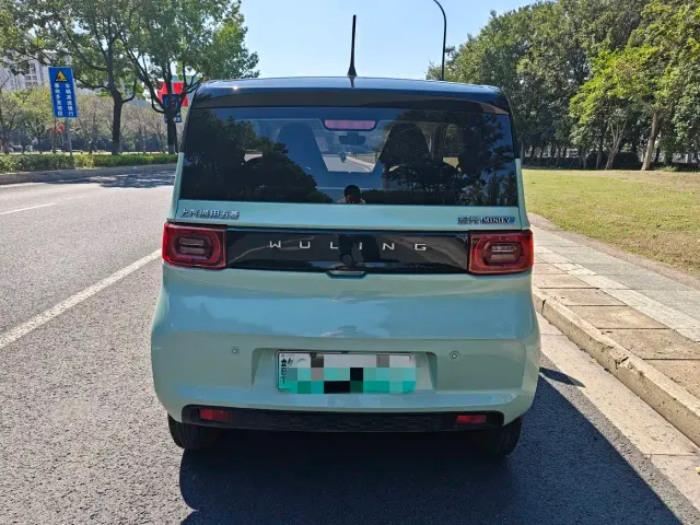 Wuling Hongguang Mini EV — Фото автомобиля 4