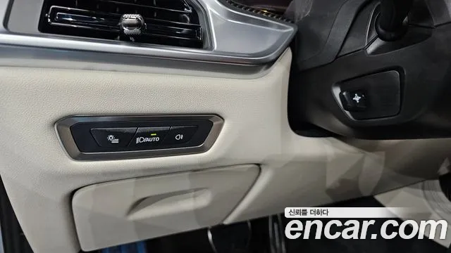 BMW X7 — Фото автомобиля 14