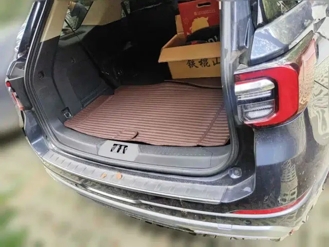 Ford Explorer — Фото автомобиля 5