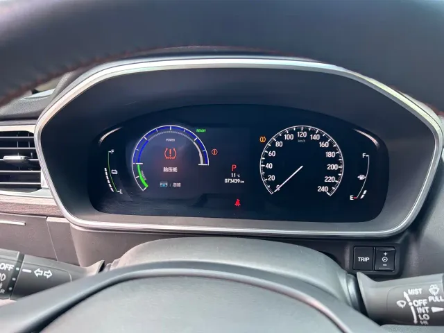 Honda Elysion — Фото автомобиля 10