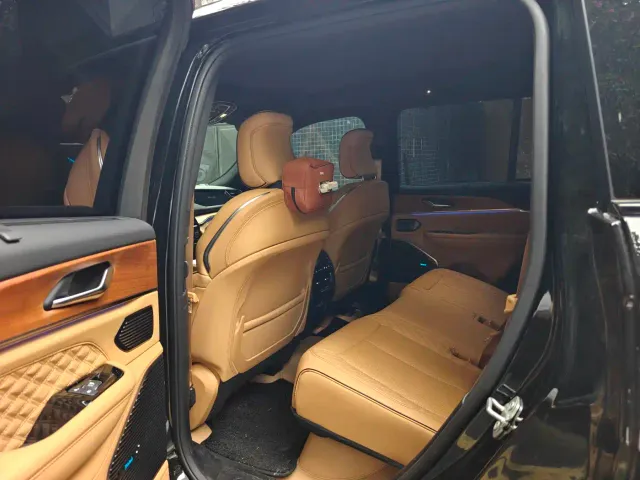 Jeep Grand Cherokee 4xe — Фото автомобиля 8