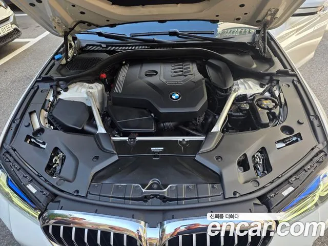 BMW 5 Series G30 — Фото автомобиля 6