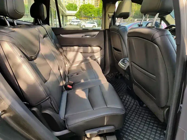 Cadillac XT6 — Фото автомобиля 11