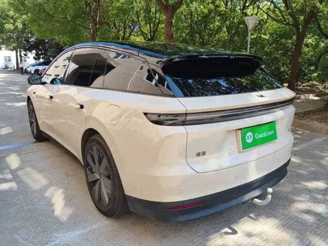 Li Auto i6 — Фото автомобиля 4