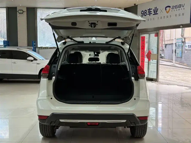 Nissan X-Trail — Фото автомобиля 23