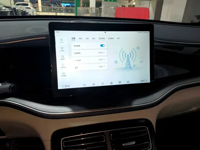 BYD Qin PLUS — Фото автомобиля 12