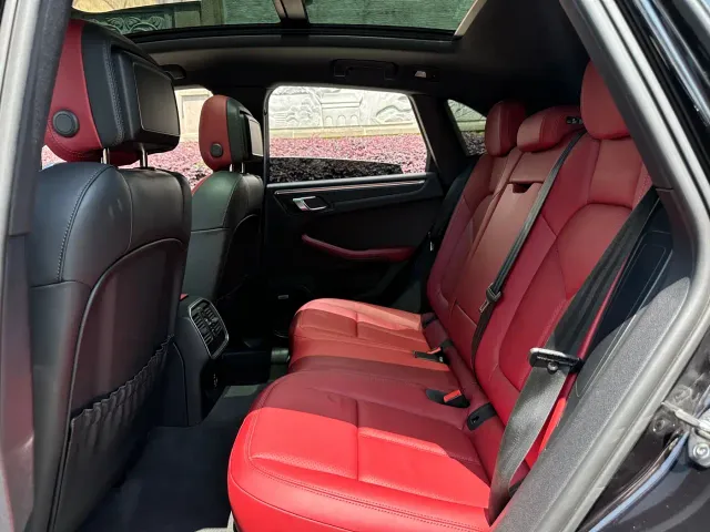 Porsche Macan — Фото автомобиля 10