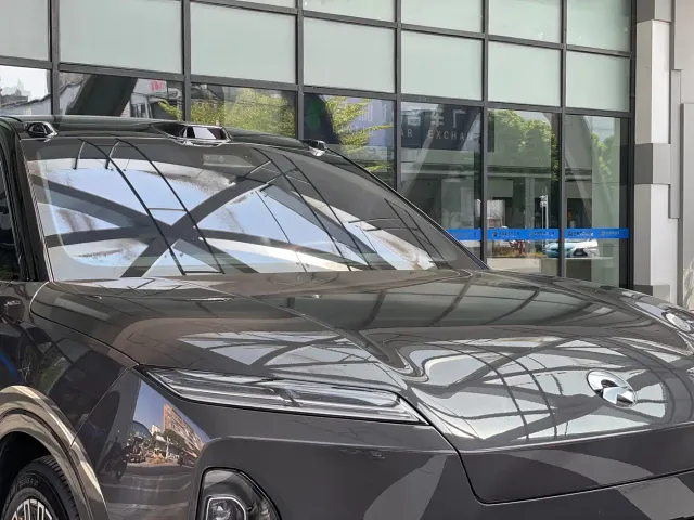 Nio ES8 — Фото автомобиля 8