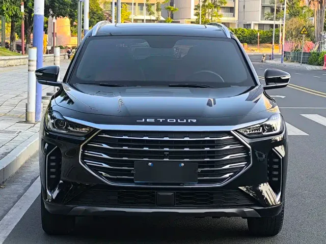 Jetour X70 Plus — Фото автомобиля 2