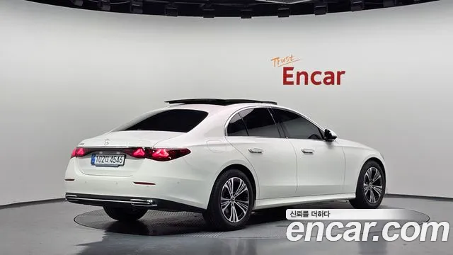 Mercedes-Benz E-Class W214 — Фото автомобиля 2