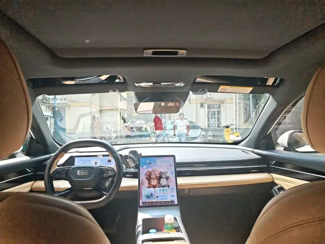 Geely Galaxy L6 — Фото автомобиля 14
