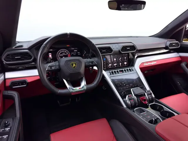 Lamborghini Urus — Фото автомобиля 15