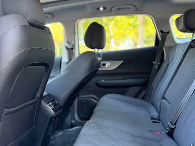 Chery Tiggo 8 PLUS C-DM — Фото автомобиля 5