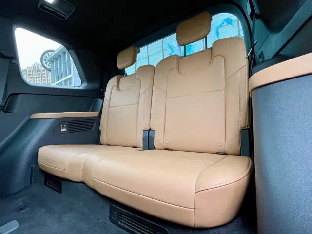 Li Auto ONE — Фото автомобиля 13