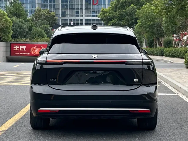 Nio ES6 — Фото автомобиля 5