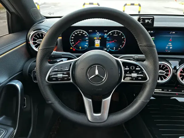 Mercedes-Benz A-Class — Фото автомобиля 14