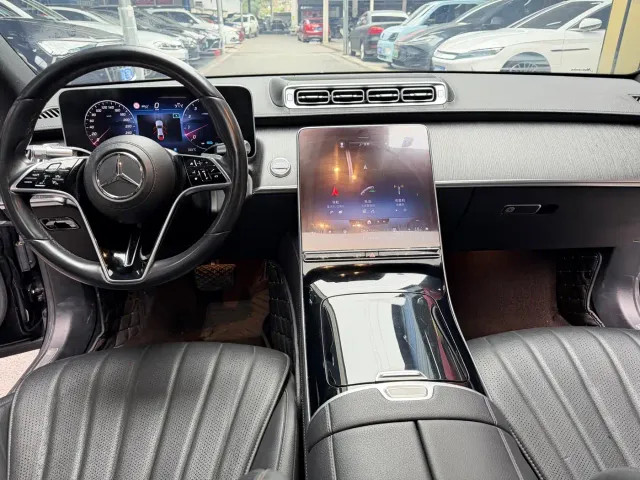 Mercedes-Benz S-Class — Фото автомобиля 15