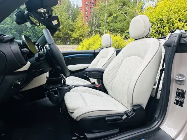 MINI Hatch — Фото автомобиля 6