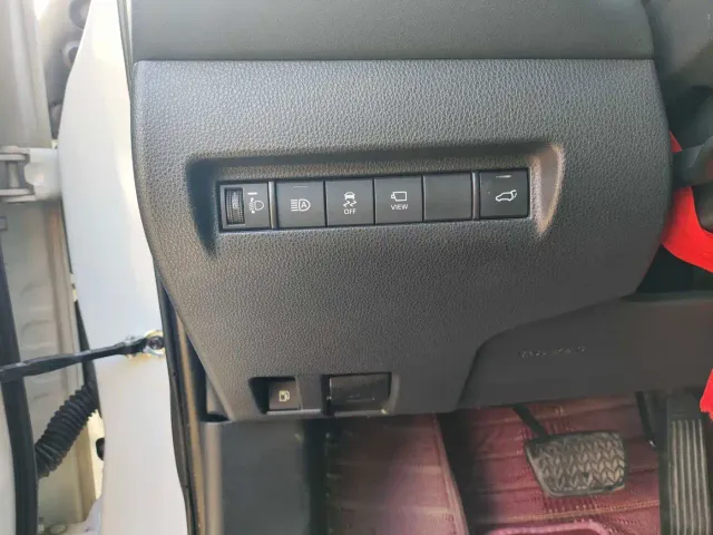Toyota Harrier — Фото автомобиля 12