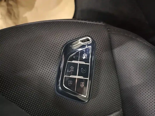 Cadillac CT5 — Фото автомобиля 8