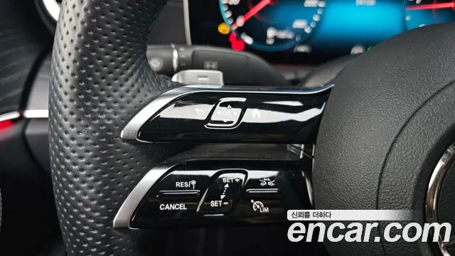 Mercedes-Benz E-Class — Фото автомобиля 14