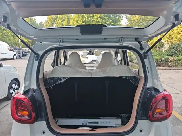 Wuling Hongguang Mini EV — Фото автомобиля 18