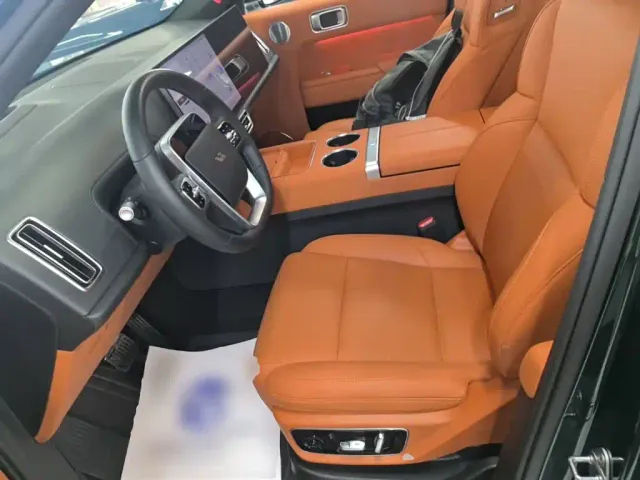 Li Auto L7 — Фото автомобиля 14