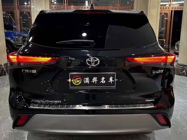 Toyota Highlander — Фото автомобиля 5
