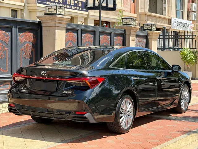 Toyota Avalon — Фото автомобиля 7