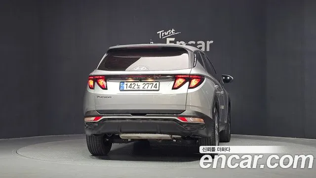 Hyundai Tucson Tucson (NX4) Бензин 1.6 турбо 2WD — Фото автомобиля 4