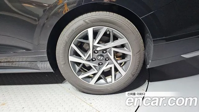 Hyundai Grandeur Grandeur (GN7) — Фото автомобиля 20