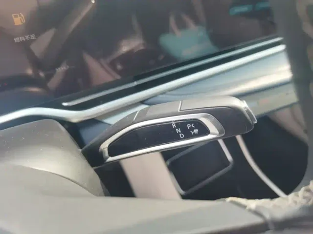 Maxus G90 — Фото автомобиля 13