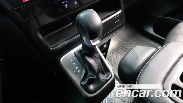 Hyundai Staria Staria Tourer 11 мест — Фото автомобиля 9