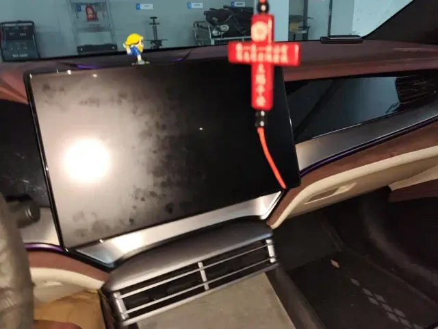 BYD Seal 07 DM-i — Фото автомобиля 13