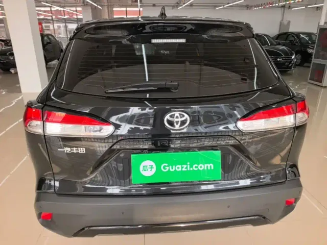 Toyota Corolla Cross — Фото автомобиля 5