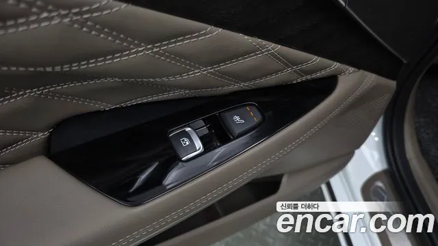 Kia K8 Hybrid — Фото автомобиля 25