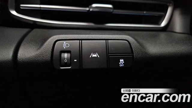 Hyundai AVANTE Avante (CN7) — Фото автомобиля 18
