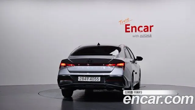 Hyundai Avante CN7 — Фото автомобиля 3