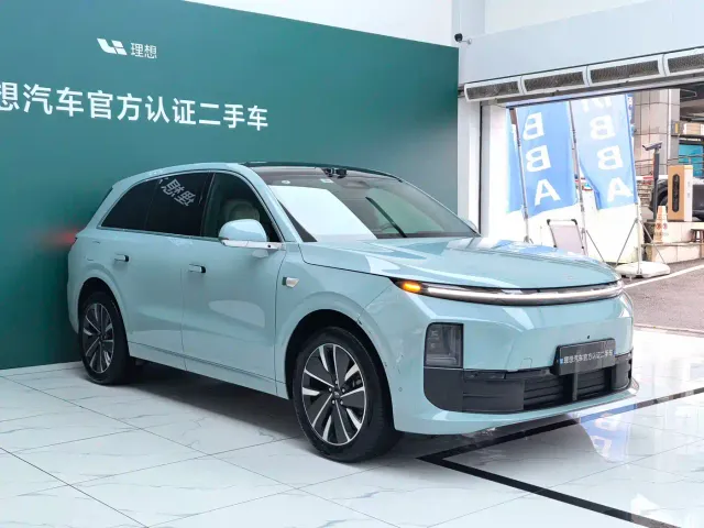 Li Auto L6 — Фото автомобиля 3