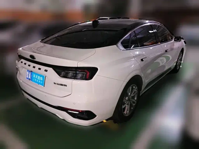 Ford Mondeo — Фото автомобиля 2