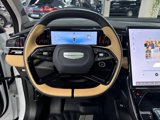 Geely Boyue L — Фото автомобиля 11