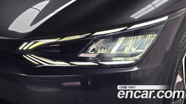 Kia EV6 — Фото автомобиля 7