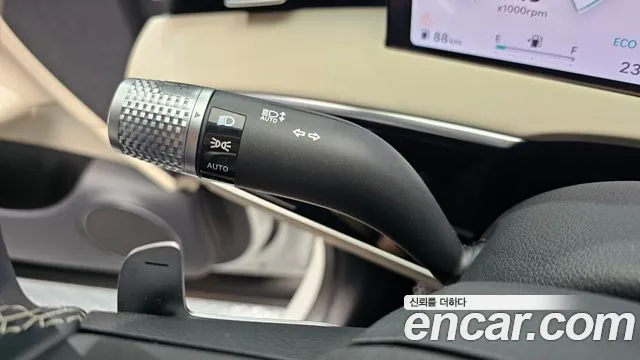Genesis GV70 — Фото автомобиля 23