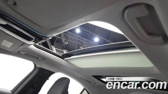 Mercedes-Benz E-Class — Фото автомобиля 17