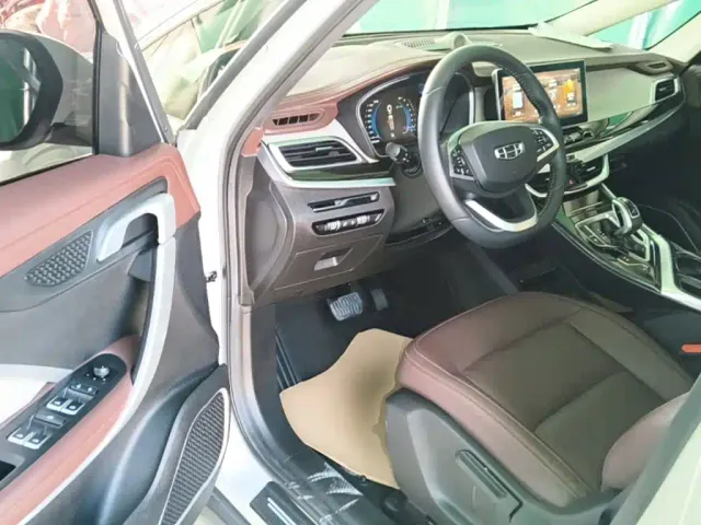 Geely Jiaji — Фото автомобиля 15
