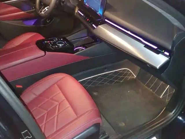 BMW 5 Series — Фото автомобиля 3