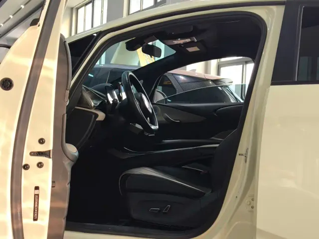 BYD Dolphin — Фото автомобиля 8