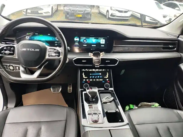 Jetour X90 — Фото автомобиля 9