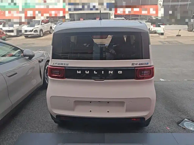 Wuling Hongguang Mini EV — Фото автомобиля 5