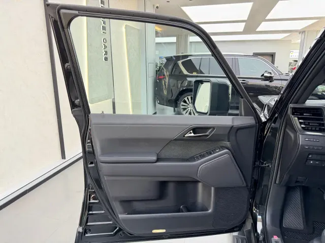 Lexus GX — Фото автомобиля 21